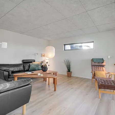 Malfred - 500m From The Sea By Interhome